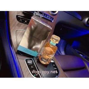 ブランド激安価格！ 素敵デザイン未入荷ブランド 秋冬の流行りトップスブランド コピーティファニー..