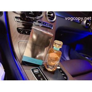 ブランド激安価格！ 素敵デザイン未入荷ブランド 秋冬の流行りトップスブランド コピーティファニー..