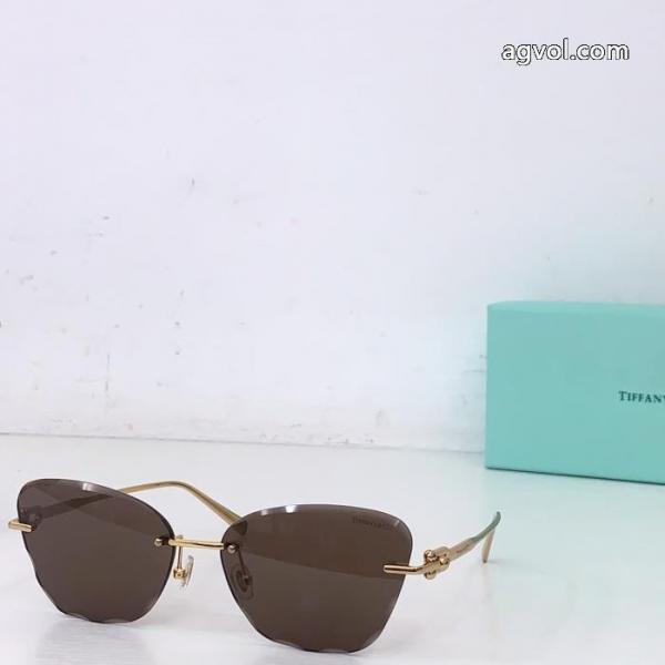 サングラスブランド スニーカー 激安即発送可 独特なデザイン 大人気お得安いTiffany&Co. 4