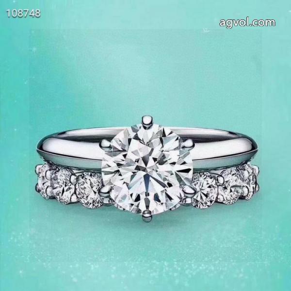 偽物 通販 アクセサリー着心地もなめらかで快適 長く愛用できる 国内完売色Tiffany&Co.. 1