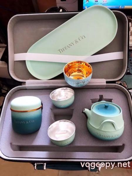 ブランド偽物 ブランド 販売人気の高い セレブや芸能人からも愛用 数量に限定ありTiffany&Co.. 5 