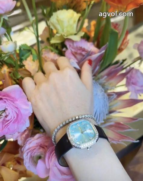 洗練された ギフトにオススメ 特別感のあるブランド スニーカー 激安Tiffany&Co腕時計.. 4