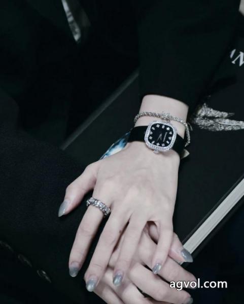 洗練された ギフトにオススメ 特別感のあるブランド スニーカー 激安Tiffany&Co腕時計.. 6